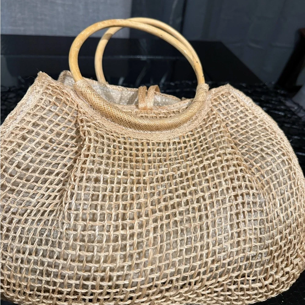 Handcrafted Floral Jute Bag with Wooden Handles - Picture 5 of 6